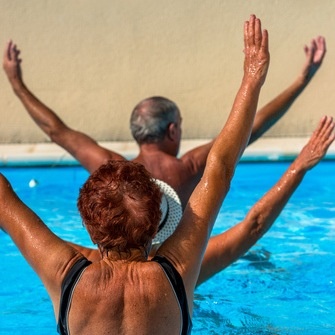 Senioren im Badeurlaub