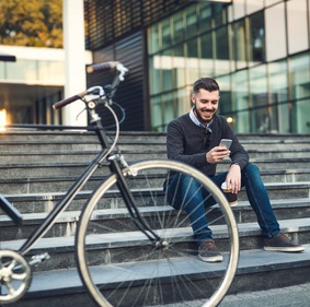 Mit dem Rad zur Arbeit hält Herz gesund